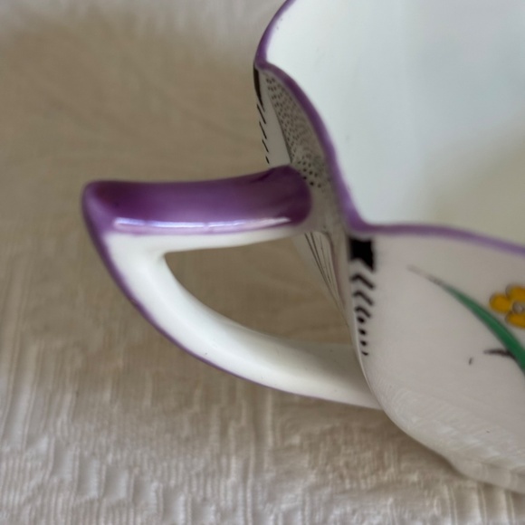 Shelley Queen Anne Style, Pansies Cup & Saucer Rd. 723404 - Picture 7 of 8